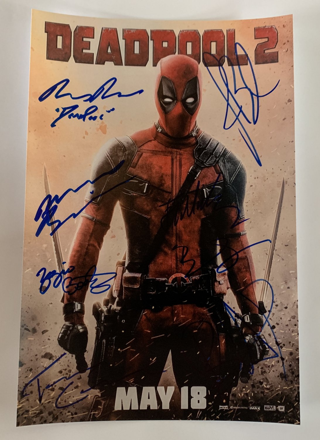 Deadpool 2 Cast Signed Autographed 8×12 Photo Ryan Reynolds