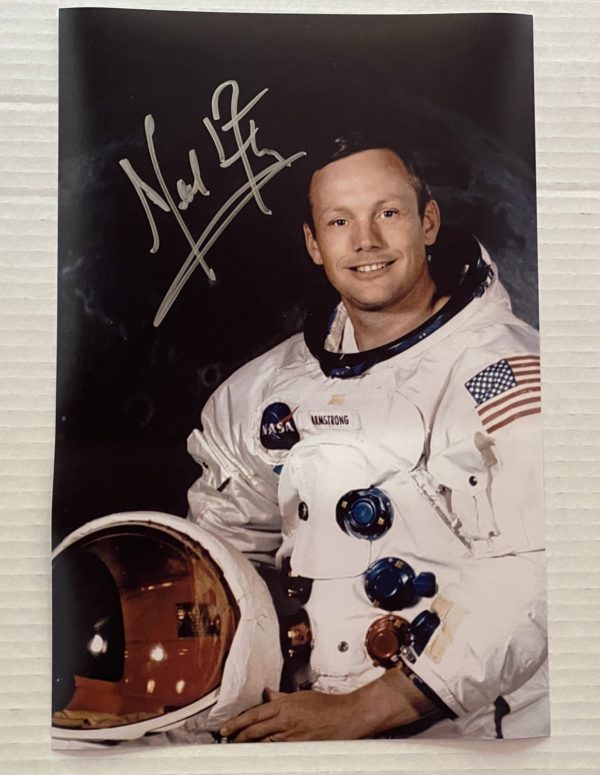 Neil Armstrong signed autograph 8×12 photograph Apollo 11 Prime Autographs - Top Celebrity Signatures Celebrity Signatures