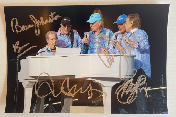 The Beach Boys band signed autographed 8×12 photo Brian Wilson photograph Prime Autographs - Top Celebrity Signatures Celebrity Signatures