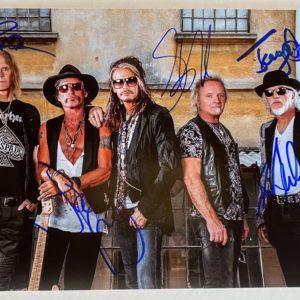 Aerosmith band signed autographed 8×12 photo photograph Steven Tyler autographs Prime Autographs - Top Celebrity Signatures Celebrity Signatures