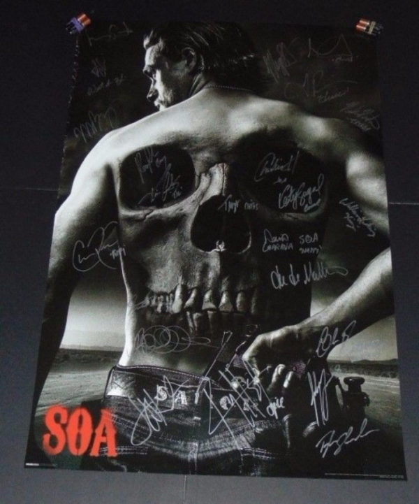 Sons of Anarchy cast  autographed poster Charlie Hunnam Prime Autographs - Top Celebrity Signatures Celebrity Signatures