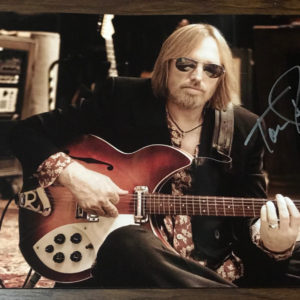 Tom Petty signed autographed 8×12 photo Travelling Wilburys photo Prime Autographs - Top Celebrity Signatures Celebrity Signatures