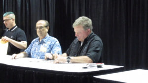 william shatner autographs w1920 o